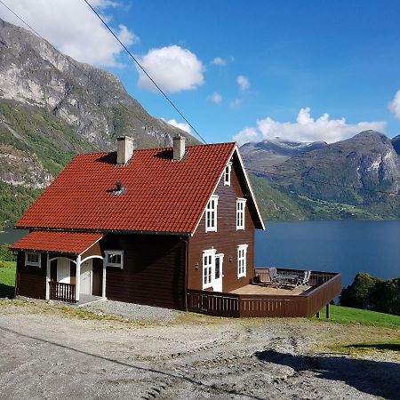 Charming Timber House In Stryn, Norway Villa Buitenkant foto