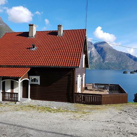 Charming Timber House In Stryn, Norway Villa Buitenkant foto