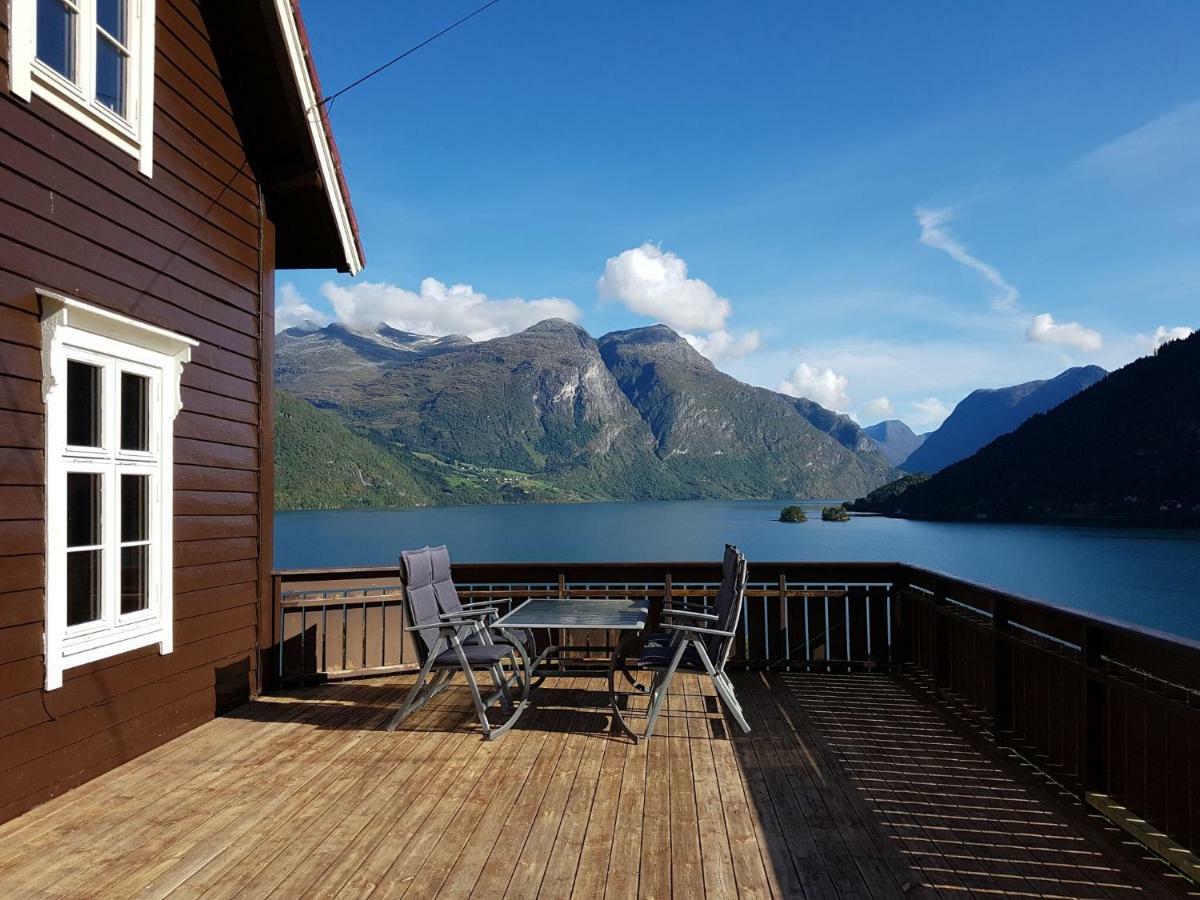 Charming Timber House In Stryn, Norway Villa Buitenkant foto