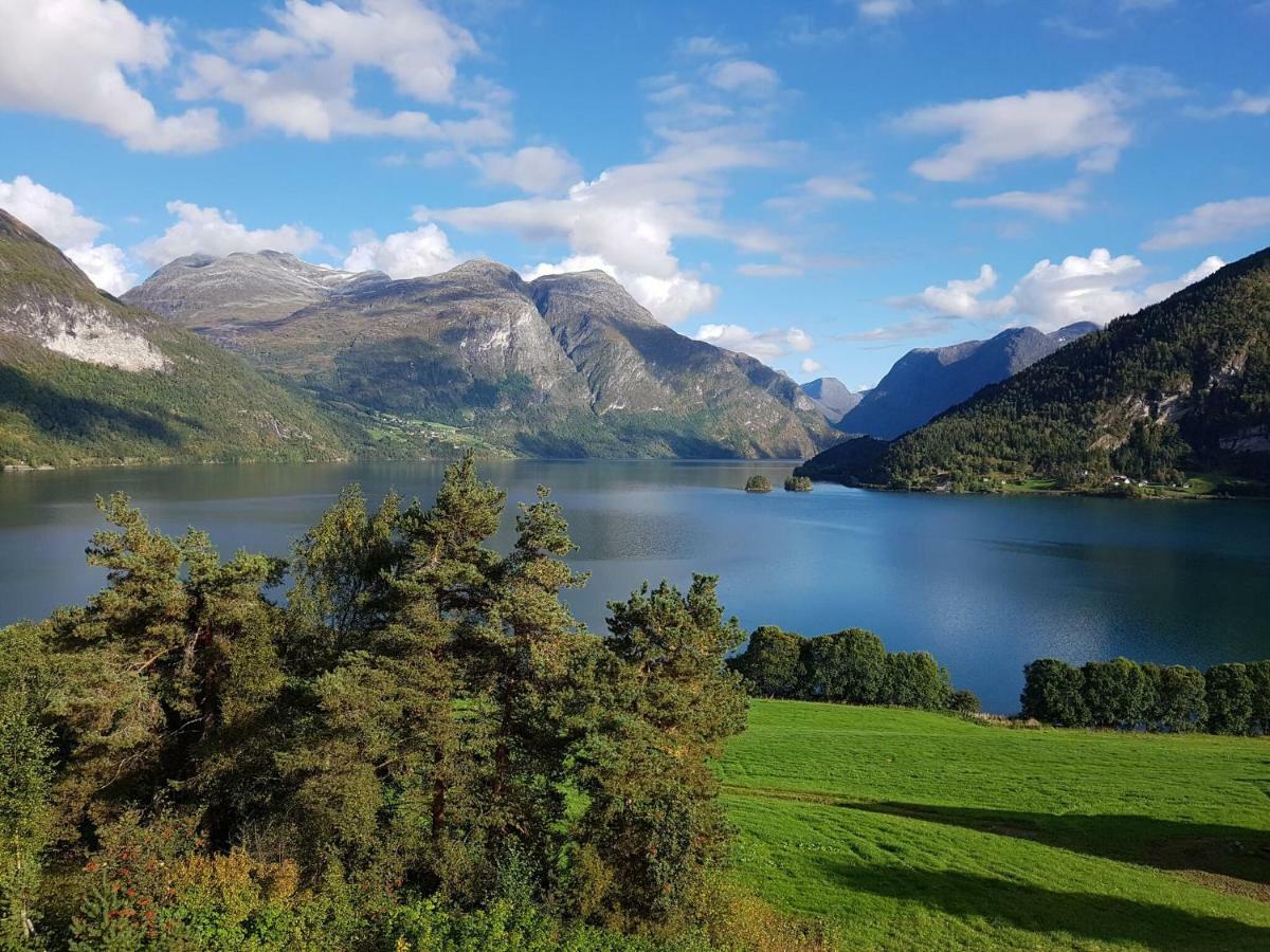 Charming Timber House In Stryn, Norway Villa Buitenkant foto